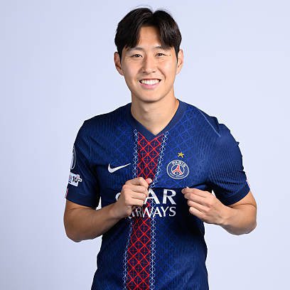 KangInUpdates's tweet image. ⏳ 4 hours left.
Rumors still swirl, but PSG remain firm on Lee Kang-in.
Is there still time for a twist, or is Paris his home for 25/26? 👀

#이강인 #PSG #TransferDeadlineDay