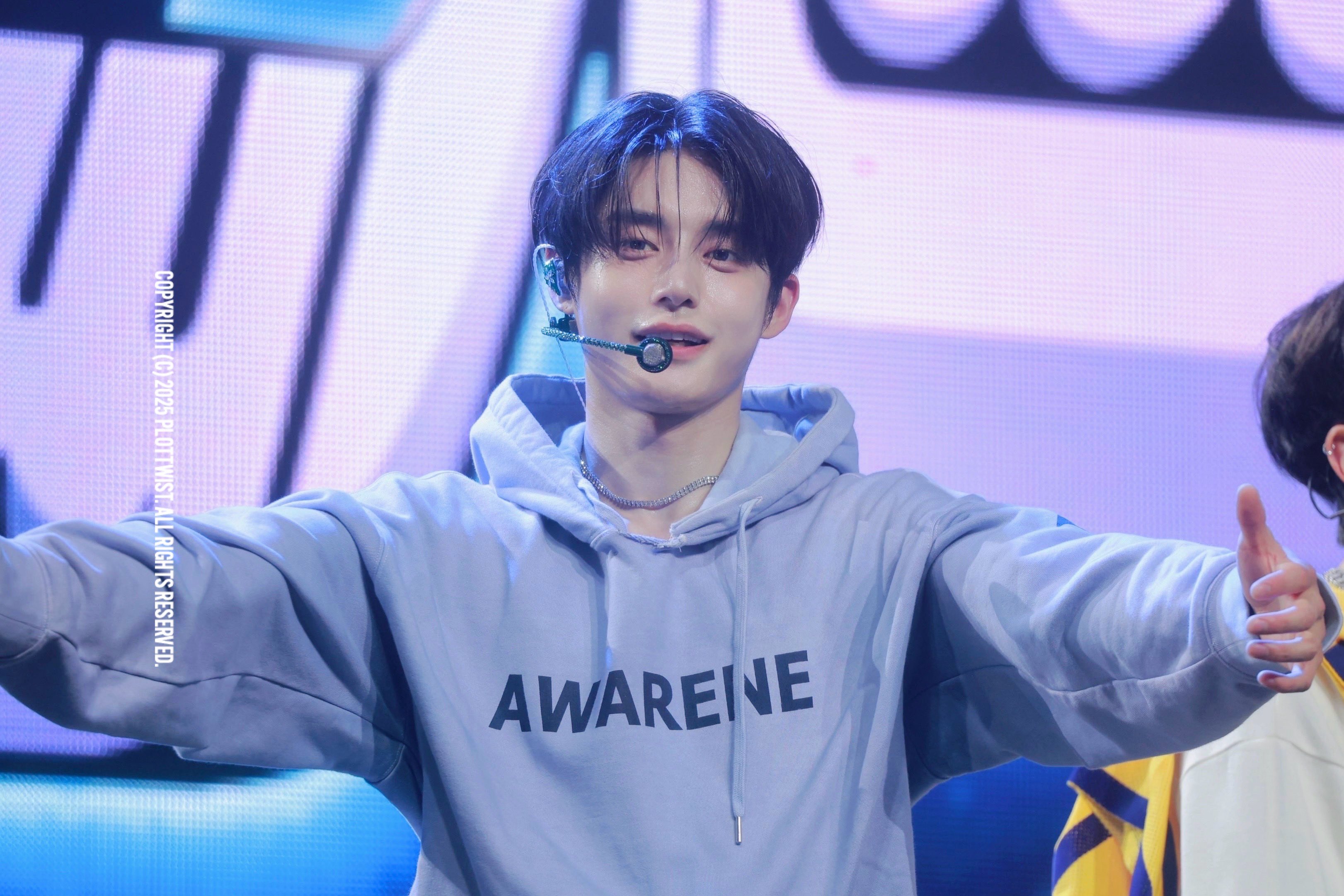 Plo𝒕𝒕wist on X: 