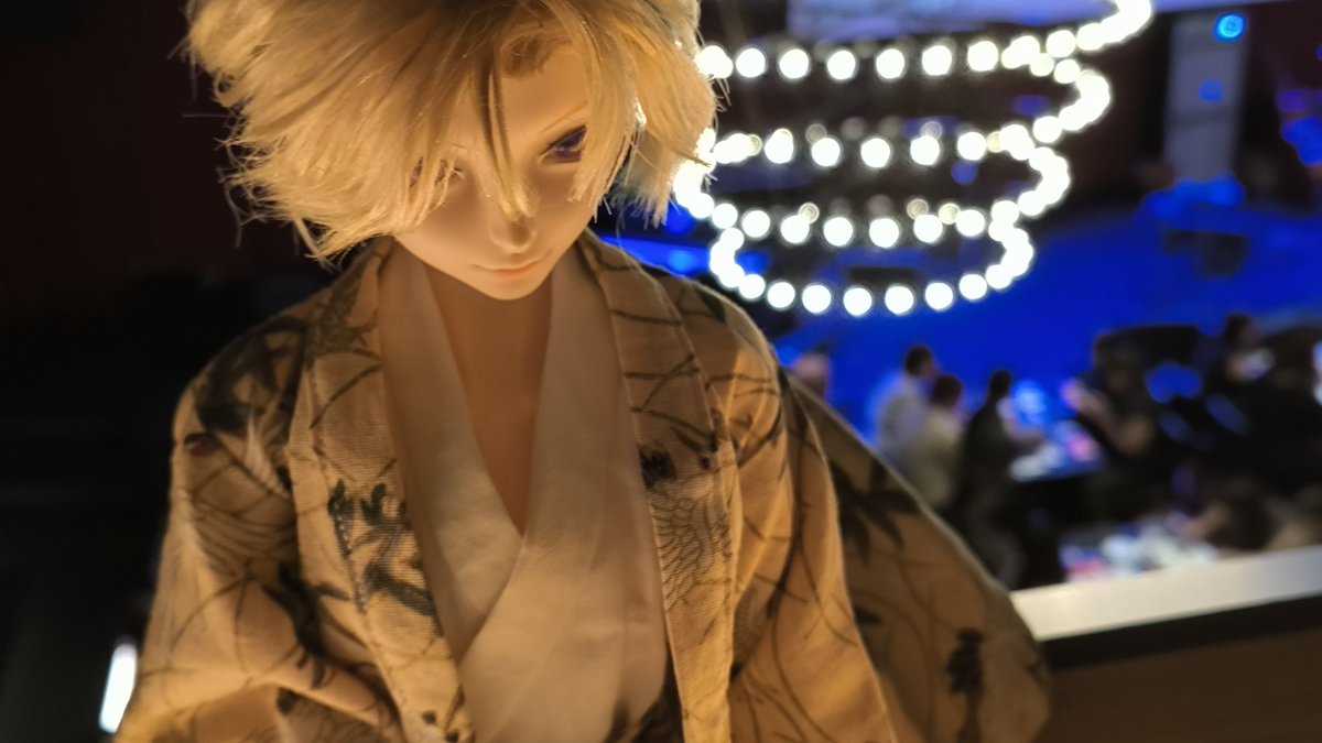 billboard三楼的逆光真漂亮啊—！！！
美人すぎる🥲🥲🥲