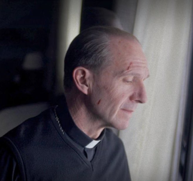 9179797778_may's tweet image. 나도 로렌스가 마법부린 수준임; 콘클전까진 연기잘하는 유명한 영국배우 정도로 생각하고 크게 매력은 못느꼈는데.. 캐에 감기면 진짜 답도없음; 지금은 내 늘근가나디.. 이러고 있다;