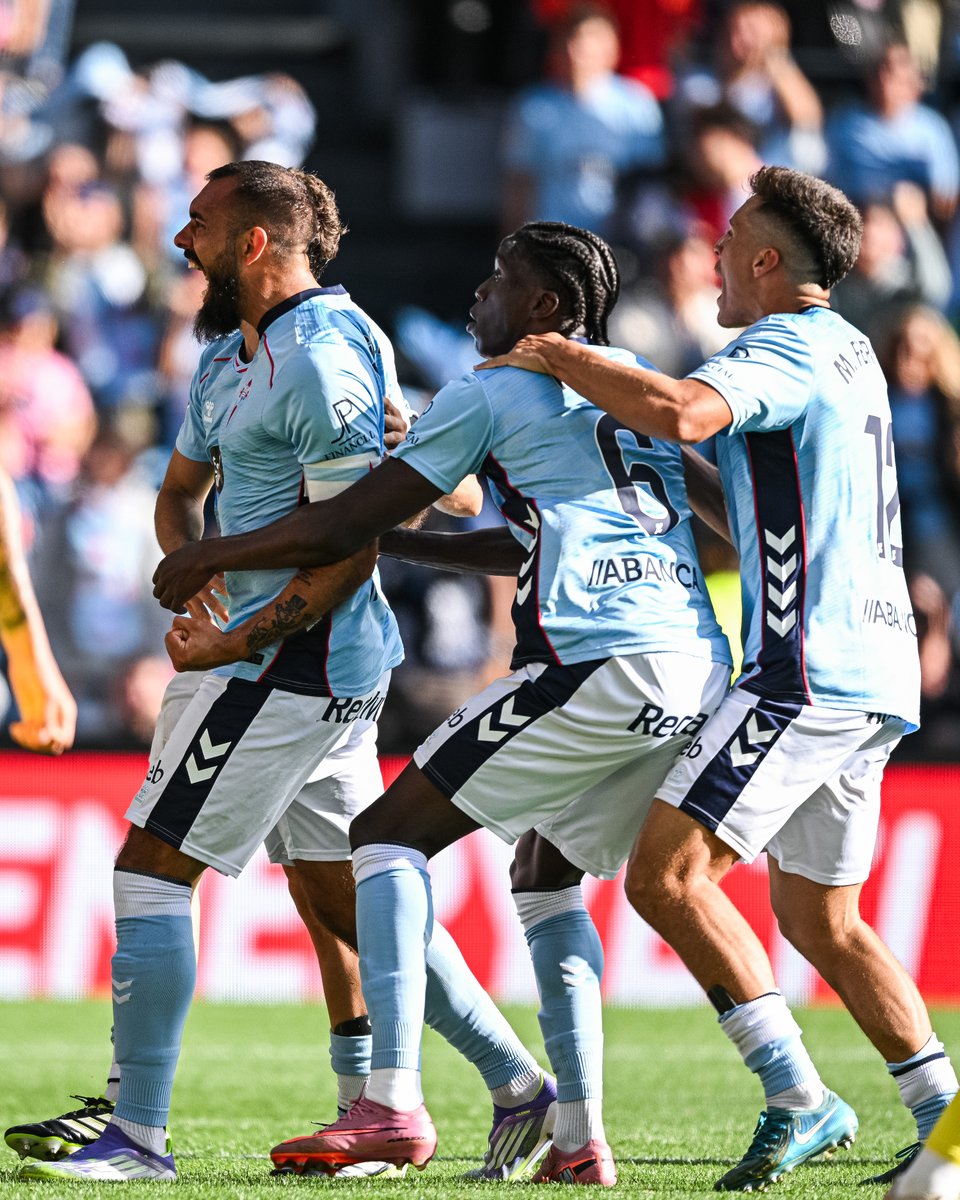 Borja Iglesias in the 94th minute ⚽️😤

#UEL