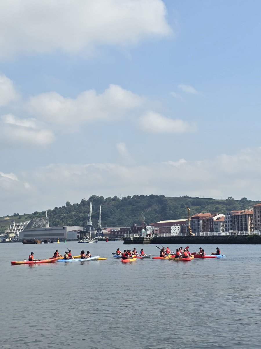 🛶 Itsasadarrean paddel surfa egiteko izen-emateak hasi dira

📆 Zamalandak doako hamar izango hartuko ditu Paddle surfean irailaren 4, 5, 6, 12 eta 13an

👉 Izena emateko Lasesarre Kiroldegira deitu behar da 08:00 etatik 20:00 etara

#Barakaldo #BarakaldokoUdala #PaddelSurf