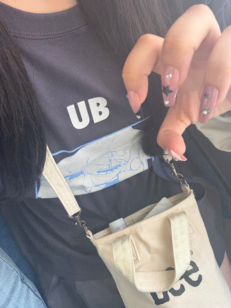 #9月も仲良くしてくれる人リプかいいね 
最近たくさんの方と繋がれてはっぴー
いつでも話しかけてください！！