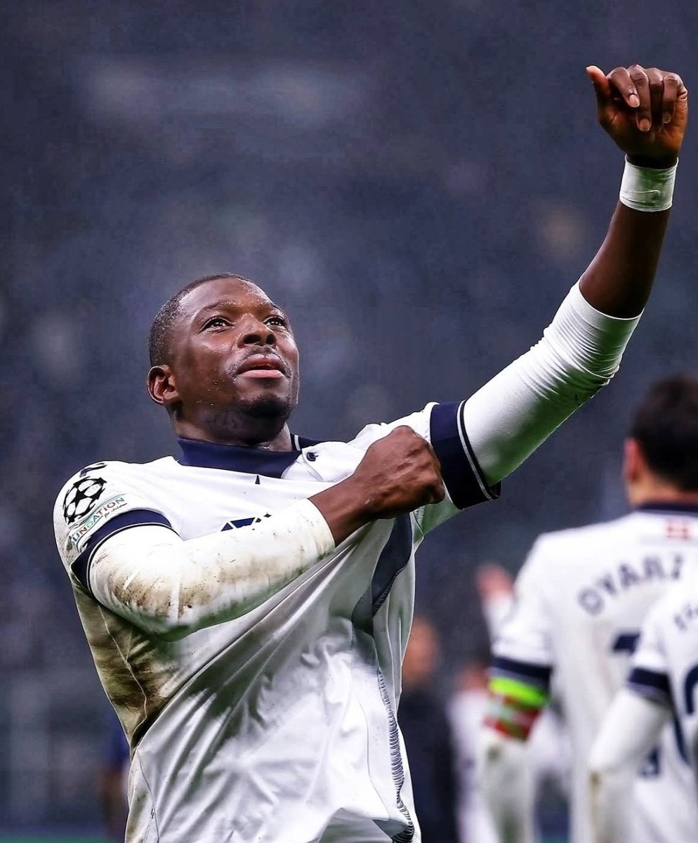 Gutariko bat betirako.

Eskerrik asko Hamari, ojalá te vaya todo lo mejor posible 💙🤍