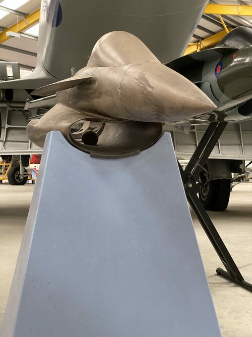 MichaelJPryce's tweet photo. @Hush_Kit The thing just in shot on the left is a genuine stealth model of the P1216.
The US played the UK a bit with the design in the middle. There was a stealth version, but we did not see it, so we tested a decoy.
#ASTOVL (yeah, bring back hashtags too!). https://t.co/ezIPRT3LKU