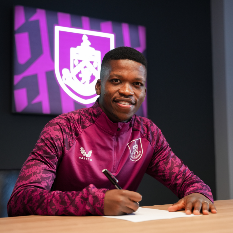 DeadlineDayLive's tweet photo. 📝 𝗗𝗘𝗔𝗟 𝗗𝗢𝗡𝗘: Burnley have signed Benfica midfielder Florentino Luis on a season-long loan.

(Source: @BurnleyFC) https://t.co/jzxupFOnBp
