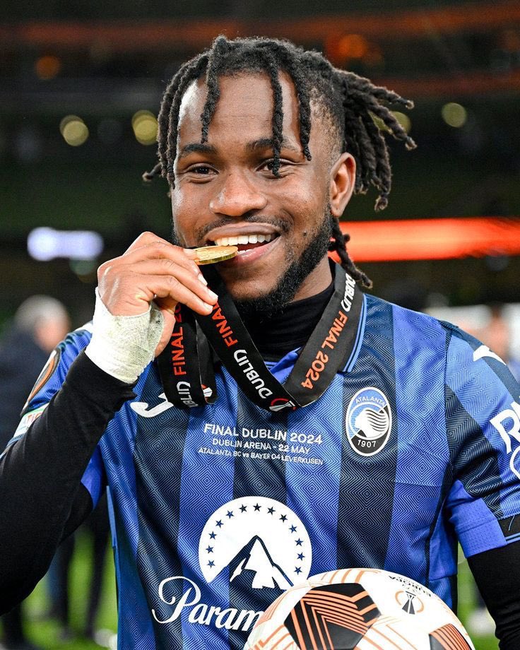 Lookman transferi  osimhen transferini gölgede bırakır..

1907 TANE   #LookmanFenere YORUMU İSTİYORUM YÜKLENNNN