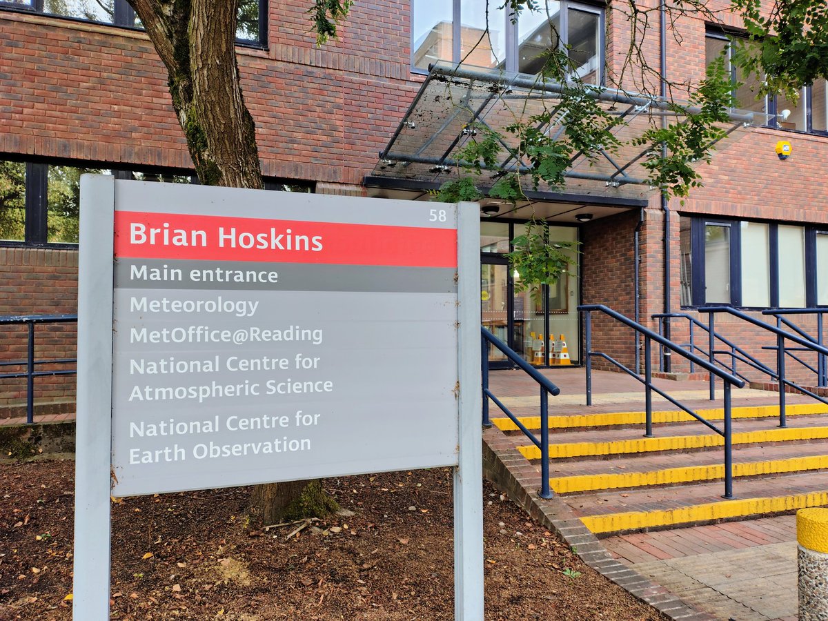 I am pleased to share that I have started a new role as Head of Department today.

I joined the University of Reading's renowned Department of Meteorology 22 years ago, and I am looking forward to taking over the reins for a while.