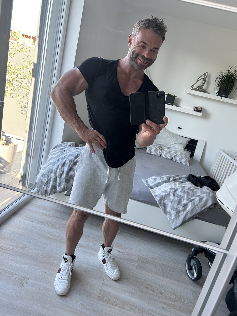 peter_stallion_'s tweet photo. Who needs sexy daddy?😈 https://t.co/0ej0IazRO9