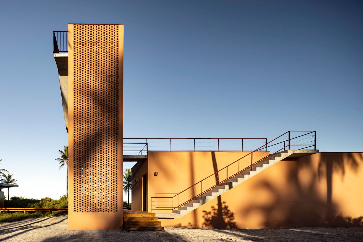 Archello's tweet image. UNA barbara e valentim’s Modular Bahia retreat employs a prefabricated CLT and glulam system, assembled with local labor for precision, speed, and reduced emissions.
buff.ly/36nouC7
#TimberArchitecture #ModularDesign #LowCarbonBuilding