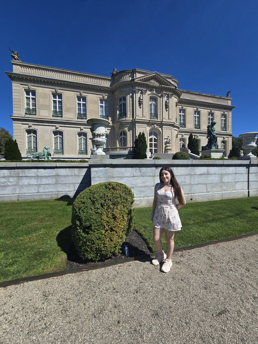 My beautiful girlfriend in front if our Estate <a href="/LovelyN0va/">❤️🎄Christmas Nova🎄❤️</a>