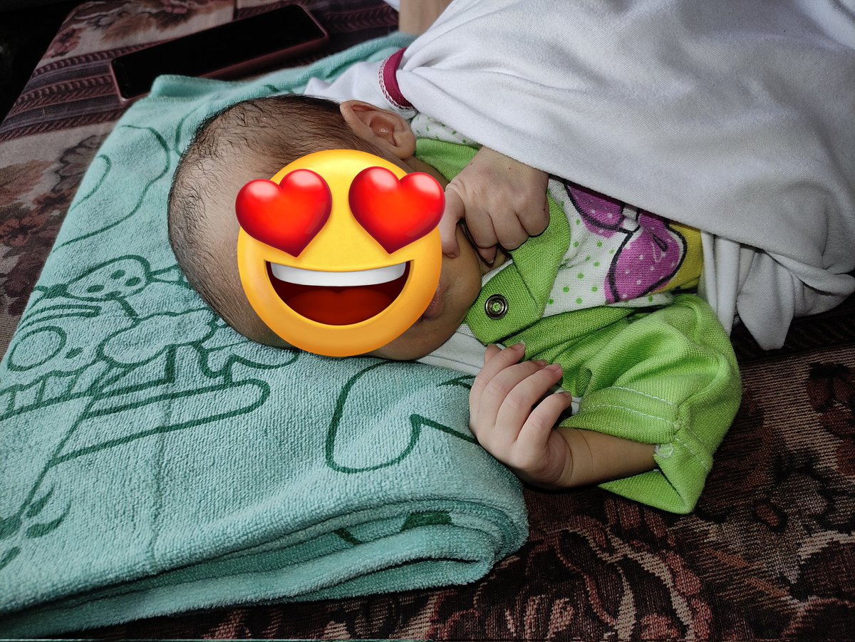 Hello my friends, I want you by my side after God blessed me with a girl. I need your help. I want to buy milk and diapers. The price of a diaper bag is $60 and a small carton of milk is $44. Please do not abandon me, as my baby girl needs milk. 
💔😭
paypal.com/donate/?hosted…