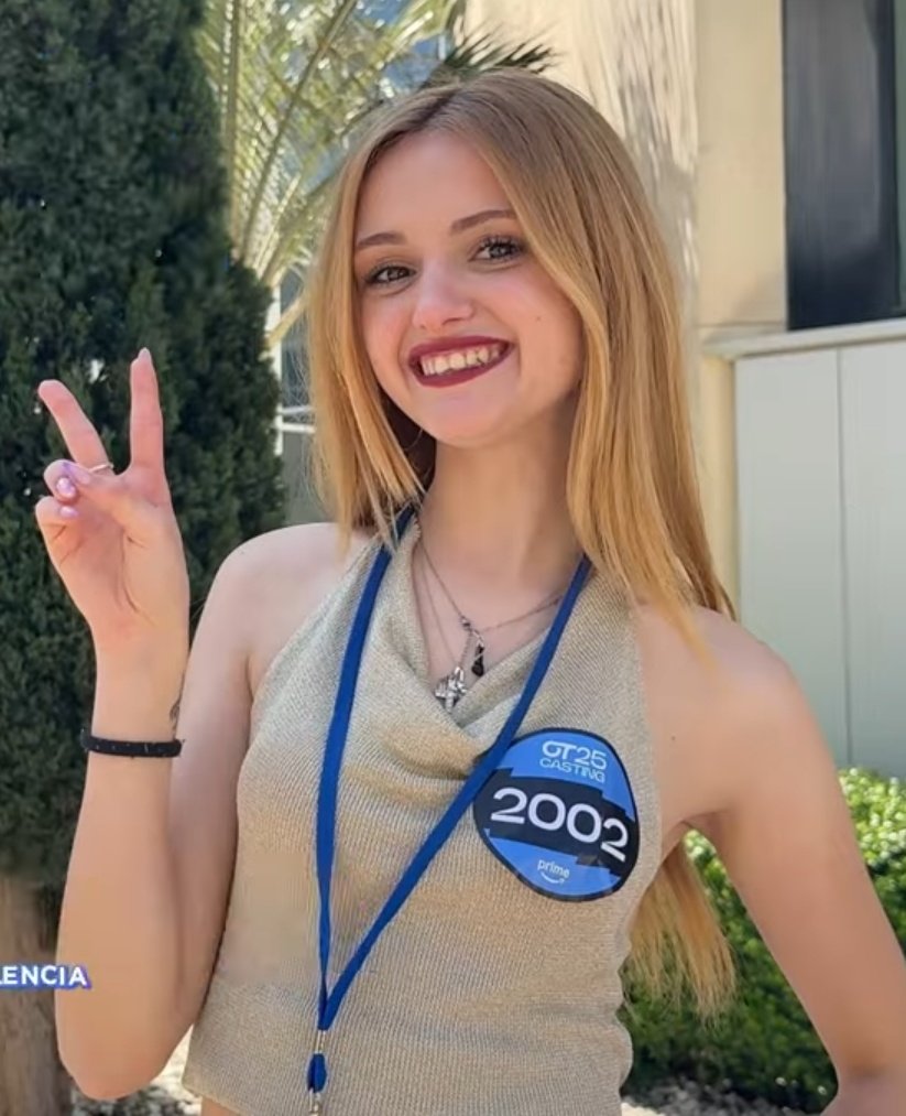 SuperViiral's tweet photo. 👤 Lucía Casani
🎂 18 años
📍 Valencia https://t.co/crFsRAlwgd