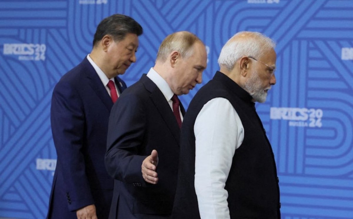 Modi–Putin–Xi Jinping Meeting
Three superpowers coming together means
A new challenge for America,
A new balance in world politics.

💥 Now Asia's power is even stronger!
#SCOSummit #Worldpolitics