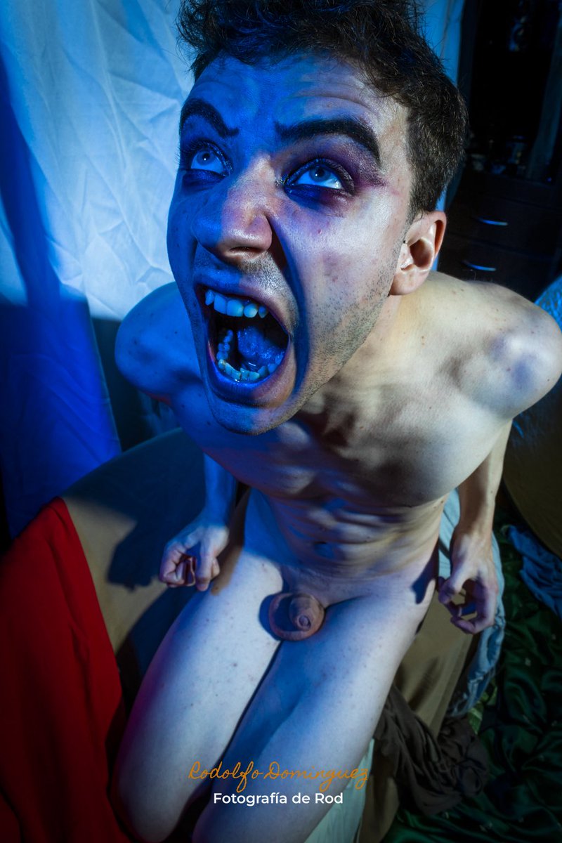 La ira - Ángel caído 
Reto para @circulodearteerotico 
.
Mod.: <a href="/leonelf/">Leonel Ramirez</a>.garcia
Maq.: @nekkouke 
#fotografiaderod  #gayart #fotografiaartistica #fotografoslatinos #nak3dart #arted35nud0 #d35nud0artistico #circulodearteeroticolatinoamericano #eroticlife