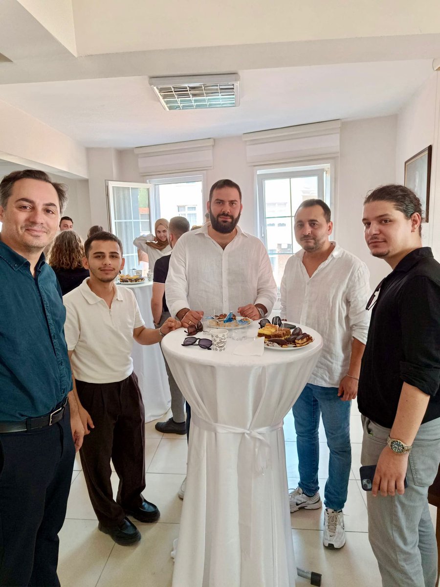 Baro Başkanlığımız tarafından  Baro Hizmet Binamızda 2025-2026 Adli Yıl Açılış resepsiyonu gerçekleştirilmiştir.
Resepsiyona katılan avukatlarımıza teşekkür eder; bağımsız yargının güçlendiği, toplumun tüm kesimlerinin adaletle buluştuğu bir Adli Yıl olmasını temenni ederiz.