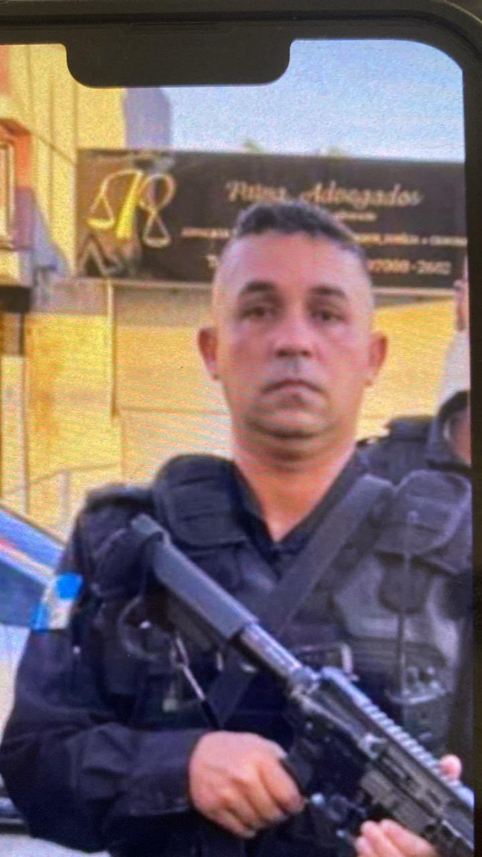 PimentaPi37327's tweet photo. Policial morto em operação no chapadão meus sentimentos a família dó subtenente figueira do 41bpm https://t.co/lztNPaENbY