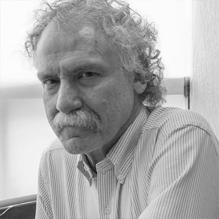 “Miro hacia atrás. Siempre lo hago. No es una obsesión. Así soy, así es”.

Arnoldo Kraus (1951-2025)