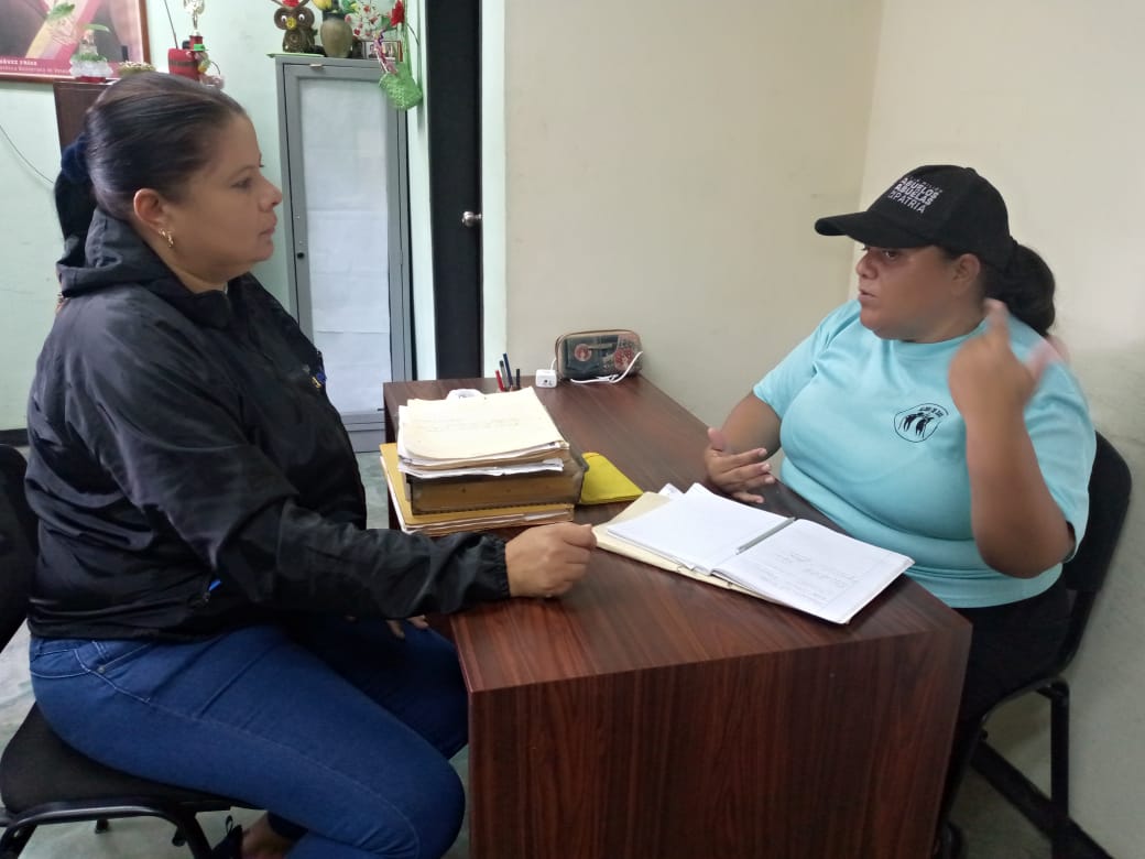 ddpuebloaragua's tweet image. #28Ago La Defensora Municipal de José Félix Ribas se reunió con la ciudadana Jaimeth Palencia, quien funge como Promotora Social.