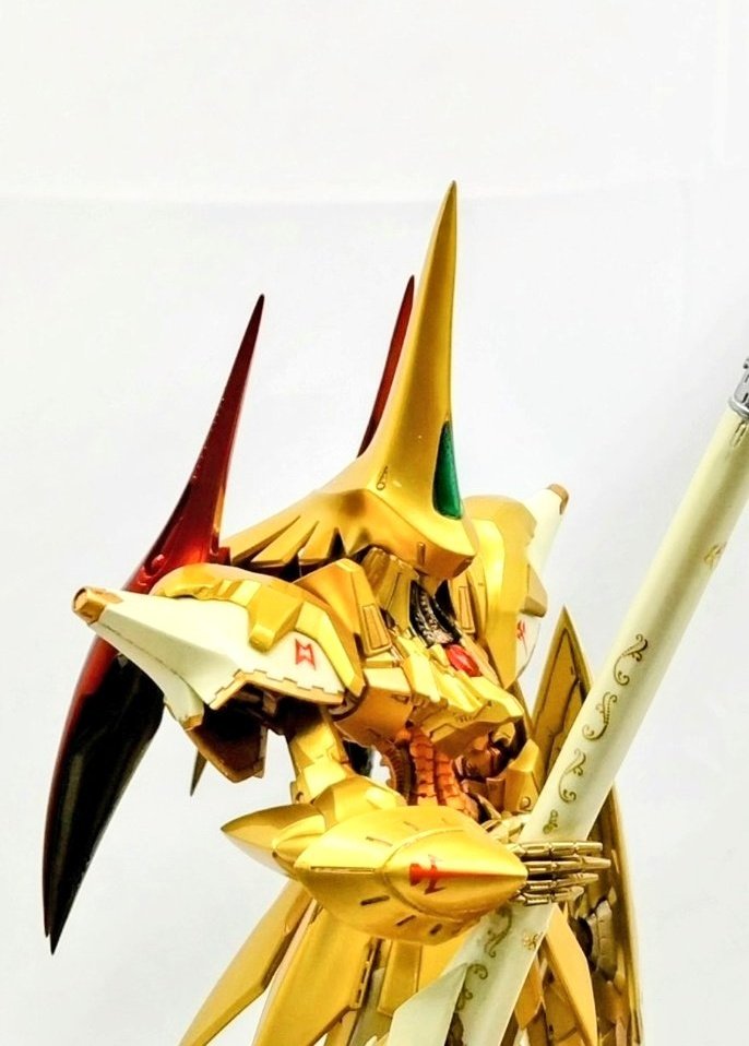 ガンプラの『下を向いてるの？』ってくらい傾けてる頭と『どーして　そんなに広げてるの？』ってくらい開いた足

なんの意味、イメージを持って　そ～してるの？

私のスピミラも少し下を向いてる　これは『待機状態』であり『起動すると顔を上げる』というイメージで　そーしてる

ガンプラは？？