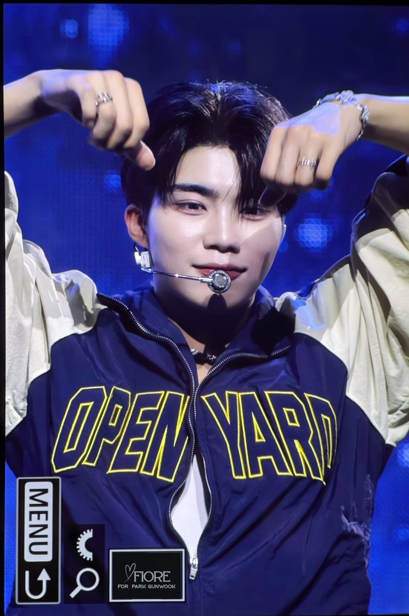 250901 SHOWCASE 

#박건욱 #パクゴヌク #PARKGUNWOOK #朴乾旭 #ZB1  #ZEROBASEONE  #제로베이스원  #제베원