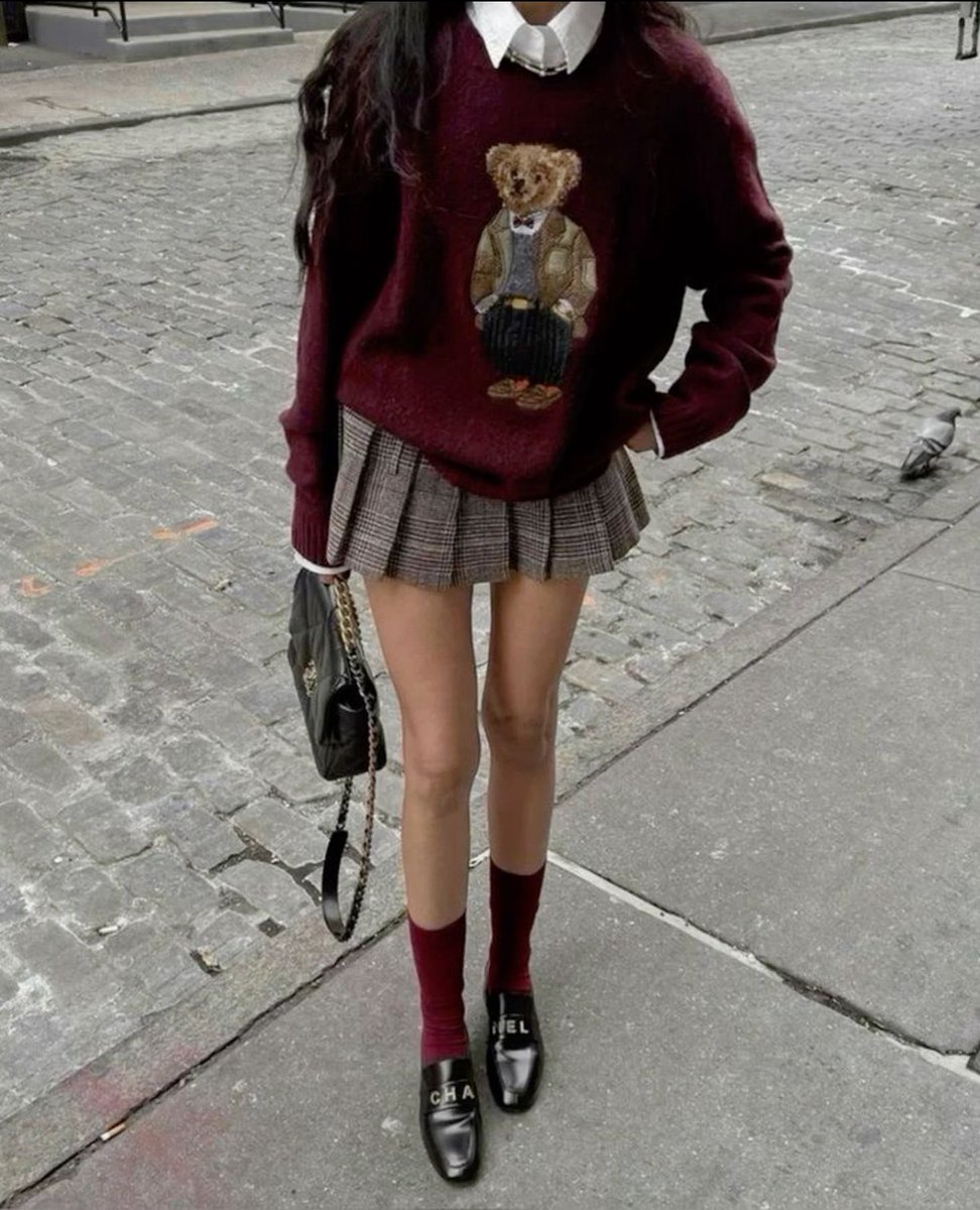 vee ⋅ ˚𝜗𝜚 tweet media