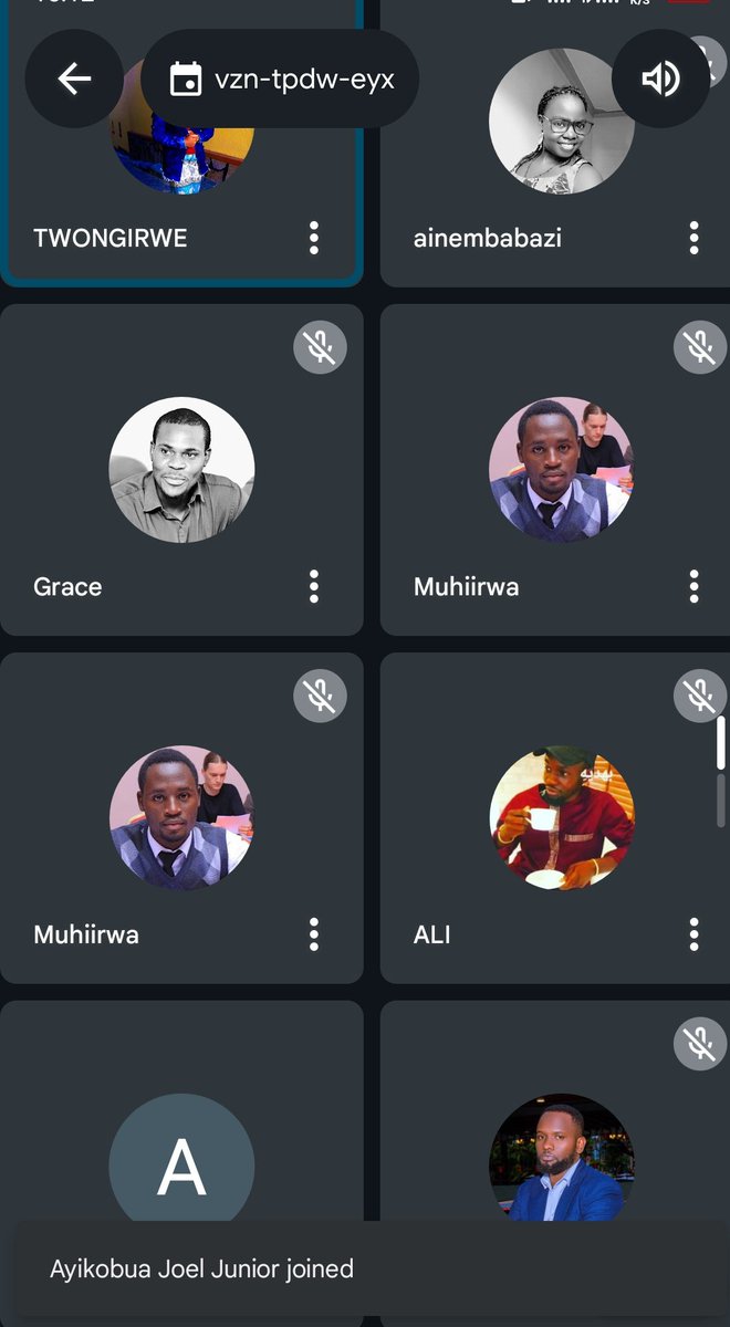 WogemU's tweet image. Today, @WogemU and other participants on the call made #demands for the #africaclimatesummit, urging African leaders to invest in and support green economic alternatives, increase #financing at the grassroot level , #includeyoung people and women in negotiations &amp;amp; decision making