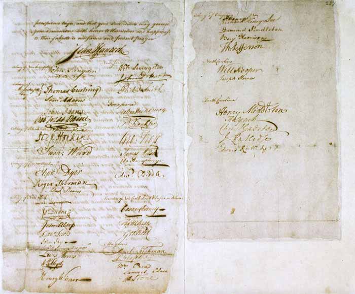 250YearsAgoLive's tweet image. The “Olive Branch Petition” signed by the American Continental Congress in July arrives in England and is rushed to King George.

But King George refuses to hear the petition, given that he issued the Proclamation of Rebellion on August 23.