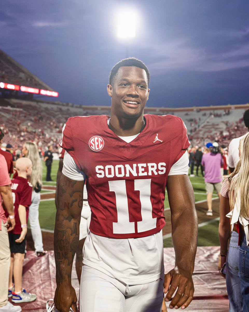 Happy birthday, <a href="/yeahhjv11/">Javonnie “JV” Gibson</a>!