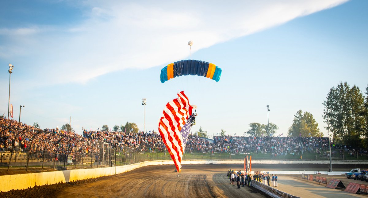Happy Labor Day! 
Today we celebrate you! 

Happiness does not come from doing easy work, but from the afterglow of satisfaction that comes after the achievement of a difficult task that demanded our best. — Theodore Isaac Rubin

Photo: 5 Point Media