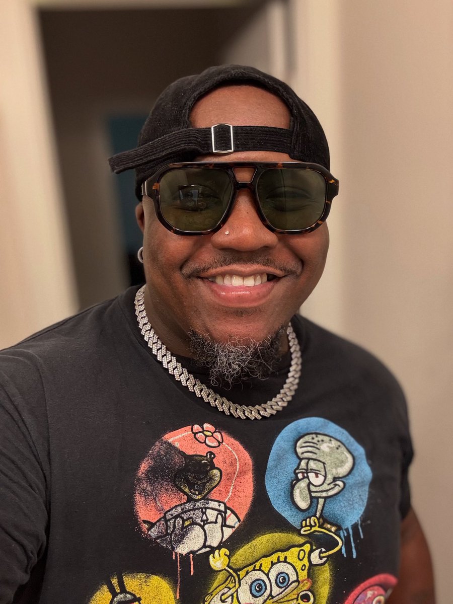 bkrich86's tweet image. #blacking 🤴🏾