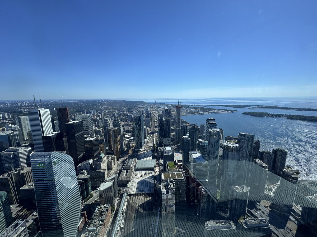 Good morning from the trees <a href="/SunGarrioch/">Bruce Garrioch</a> <a href="/MimmoD7/">Mimmo</a>