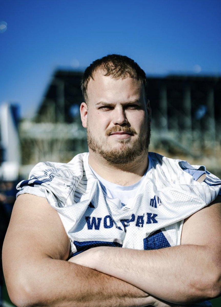 Happy 🐺PACK 🏈 Birthday 🎂<a href="/jgrabowski54/">Josh Grabowski</a>  Multitalented hooper, Jedi, reader, &amp; footballer!! #BattleBorn #RiseTogether