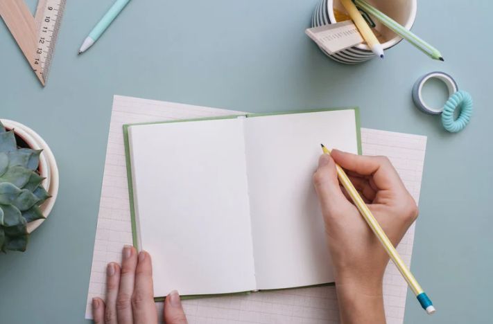 traciewmiles's tweet image. In Author School, you’ll get resources like workbooks, templates, and outlines—everything you need to write well. traciemiles.com/author-school/
 #WritingTools #WritingResources #AuthorHelp
Start now and equip your writing journey!