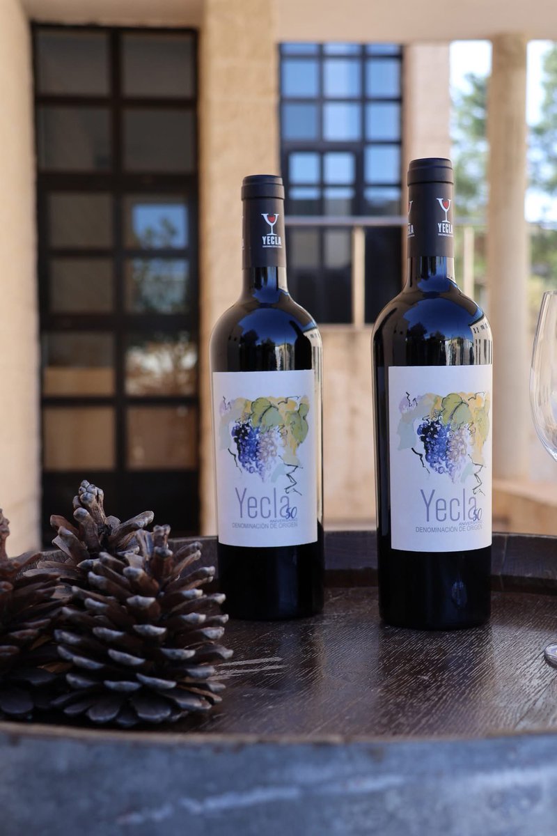 Fiesta de la Vendimia y Festival de Folclore “Ciudad de #Yecla”, 6 y 7 de septiembre. 🍇

Contará con la participación de Coros y Danzas <a href="/LaEsteva/">La Esteva</a>, <a href="/CyDanzasMurcia/">CorosyDanzas Murcia</a> y <a href="/CyDYecla/">Coros y Danzas Yecla</a>; degustación de tapas de <a href="/RutaVinoYecla/">Ruta del Vino Yecla</a> y cata de vinos de DOP <a href="/YeclaVino/">Yecla Vino</a>.

ℹ️ acortar.link/GCGrmM