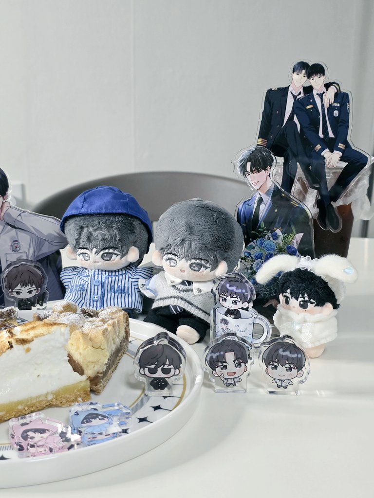 지훈이 생일을 핑계로 번개모임하고 먹음💙

#HAPPY_JIHOON_DAY
#0902_지훈이_생일이에용
#자기야_내_생일_축하하지