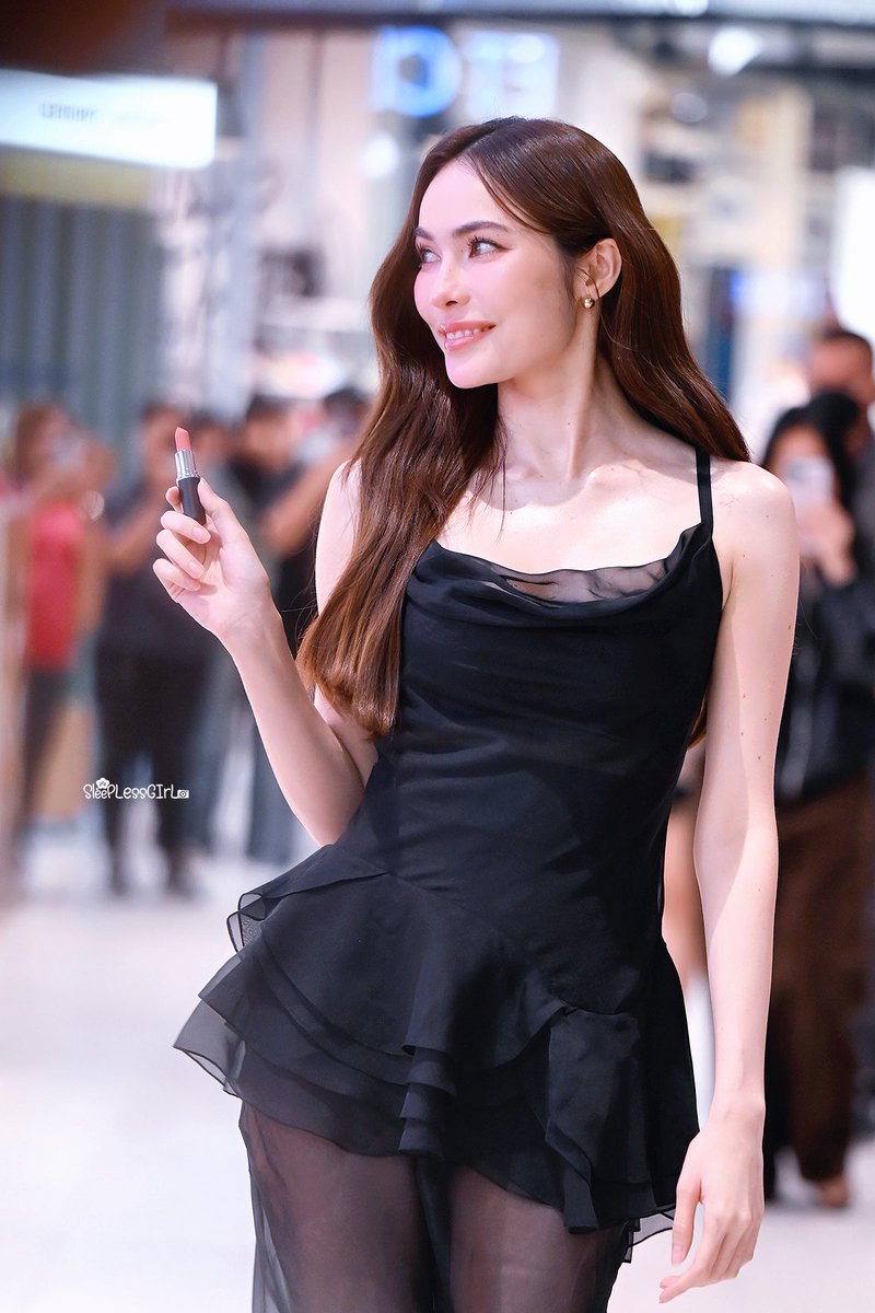 sleeplessgirl_'s tweet image. คนสวยขาาาาาา🫠

#MACLipStylingXCharlotte 
STYLE YOUR LIPS MAC W CL
#ชาล็อตออสติน #CharlotteAustin