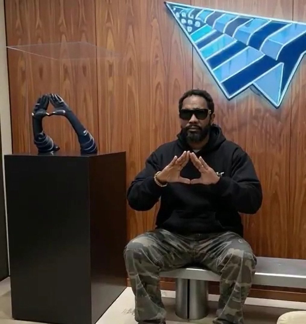 GAGEmusicx's tweet photo. 🚨NEW MUSIC ALERT 🚨
9•4•25👑
Powered by @RocNation Distro
Hot Body (freestyle) https://t.co/ldYHPYdEQg
#VV2 Out now‼️ https://t.co/HbYEj88hLe
#Superman Out now‼️ https://t.co/4wF0NfURyF
Blunts and D’USSÉ https://t.co/qdJJMsfZHT
#Newmusic #HipHop #Rocnation https://t.co/H7gSDcr8Wa