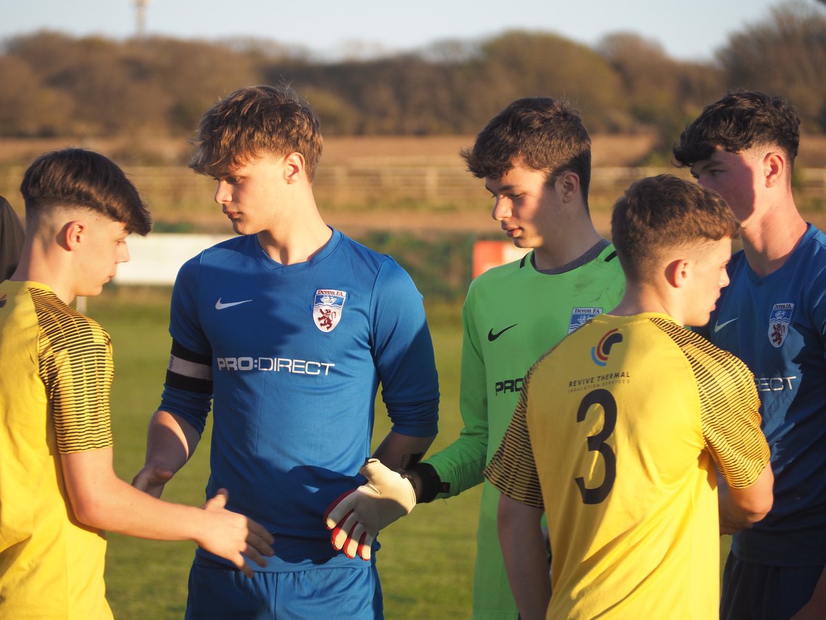 𝗝𝗢𝗜𝗡 𝗧𝗛𝗘 𝗧𝗘𝗔𝗠 ⚽

We're looking for a part-time physio to work with our Under 16 Boys Representative team for the 2025/26 season!

More information 👉 tinyurl.com/9rcxxr8u
Apply 👉tinyurl.com/3xjtwc7z

#DevonFootball