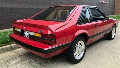 #MercuryMonday
#MustangMonday 
Remember the Mercury version of the Mustang called the Capri?
Take your pick
*Capri RS
OR
*Mustang GT
📸internet