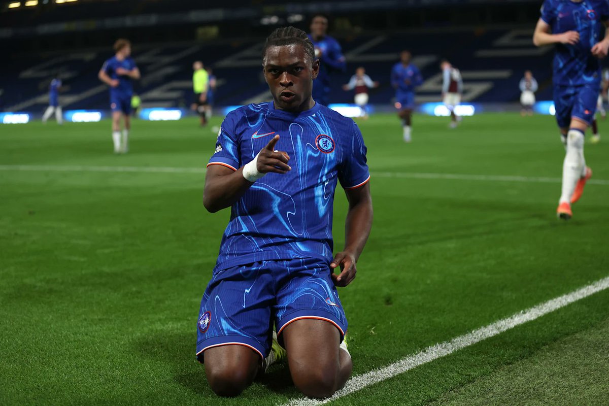 🚨🌳 BREAKING : Nottingham Forest a trouvé un accord avec Chelsea pour le transfert définitif de Donnell McNeilly.

Le joueur sera immédiatement prêté une saison à Wycombe.

#NFFC #COYR
[<a href="/FabrizioRomano/">Fabrizio Romano</a>]