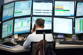 Trader's Toolkit 🧵

tldr; A series on the trading tools that the best traders use and why they use it. 

For 7 years, I worked at Morgan Stanley's equities electronic trading desk. For the past 3, I run <a href="/tread_fi/">tread.fi</a> where we do $50B+/year of volume for some of the biggest hedge