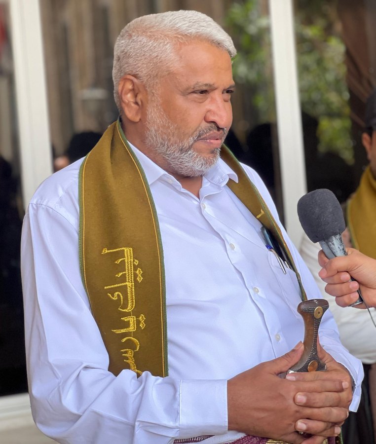 اللواء  محمد عياش قحيم بخير الحمد للله  وعدواتكم له بالشفاء