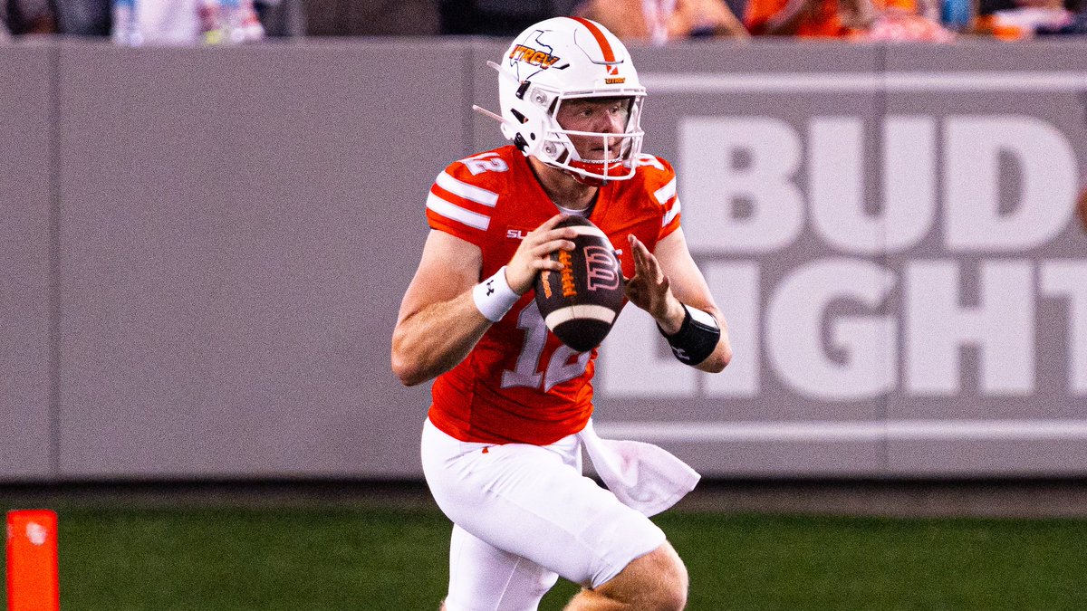 UTRGV Football (@utrgvfootball) on Twitter photo First <a href="/SouthlandSports/">Southland Conference</a> honor of the season. Congrats <a href="/LeeMarburger/">Eddie Lee Marburger</a>!
#RallyTheValley #UTRGV #WinToday✌️
goutrgv.com/news/2025/9/1/… First <a href="/SouthlandSports/">Southland Conference</a> honor of the season. Congrats <a href="/LeeMarburger/">Eddie Lee Marburger</a>!
#RallyTheValley #UTRGV #WinToday✌️
goutrgv.com/news/2025/9/1/…
