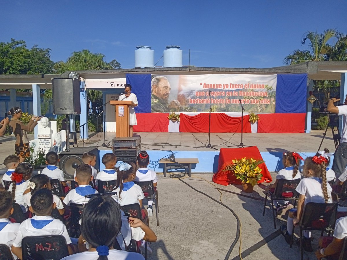 Juan Mendoza Medina (@juanmendoza89) on Twitter photo #DeRegresoAClases, acto de inicio del curso escolar 2025-2026 en la escuela primaria Rescate de Sanguily, del municipio de #Sibanicú, #Camagüey.
#PorCamagüeyTodo
<a href="/WalterNoris/">Walter Simon Noris</a> <a href="/LeonMayedo/">Yennis León Mayedo</a> <a href="/SuarezCLoreley/">Loreley Suárez Capdevila</a> <a href="/vasquez_yuneisy/">Yuneisy Ramos Vázquez</a> <a href="/LianHeinier/">Heinier Lian</a> <a href="/CamagueyDPE/">DPE Camagüey</a> #DeRegresoAClases, acto de inicio del curso escolar 2025-2026 en la escuela primaria Rescate de Sanguily, del municipio de #Sibanicú, #Camagüey.
#PorCamagüeyTodo
<a href="/WalterNoris/">Walter Simon Noris</a> <a href="/LeonMayedo/">Yennis León Mayedo</a> <a href="/SuarezCLoreley/">Loreley Suárez Capdevila</a> <a href="/vasquez_yuneisy/">Yuneisy Ramos Vázquez</a> <a href="/LianHeinier/">Heinier Lian</a> <a href="/CamagueyDPE/">DPE Camagüey</a>