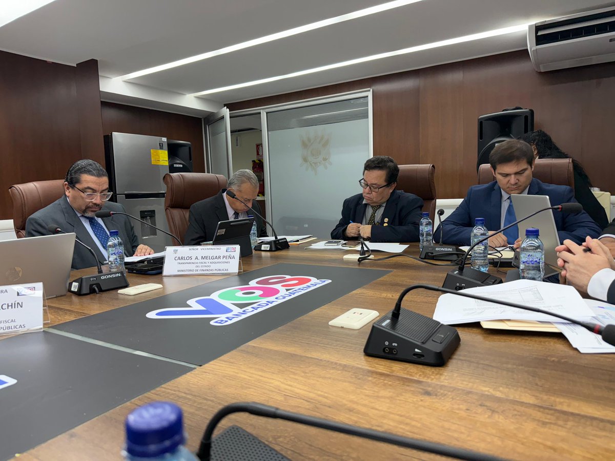 Bancada Vos (@bancadavos) on Twitter photo 🔍❗️Citación con el <a href="/MinfinGT/">Ministerio de Finanzas Públicas</a> para conocer la ejecución del Presupuesto 2025 y saber detalles de la propuesta de Presupuesto 2026. #Fiscalización #BancadaVOS 🔍❗️Citación con el <a href="/MinfinGT/">Ministerio de Finanzas Públicas</a> para conocer la ejecución del Presupuesto 2025 y saber detalles de la propuesta de Presupuesto 2026. #Fiscalización #BancadaVOS