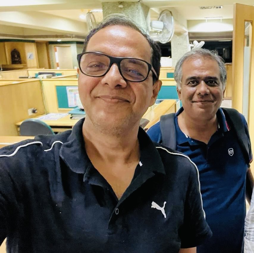 Deeply saddened to hear about the passing of Sunil Rajguru, my ex-colleague and editor at Dataquest and PC Quest. 

Sunil was one of the India’s most influential tech journalists of his time. His video interviews, especially the engaging format he actively and effectively used