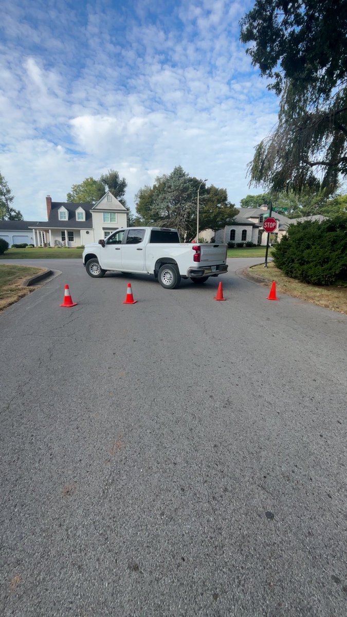 BGKYPolice's tweet photo. BGPD officers kept the course safe at this morning’s Run for Sight!
Big congrats to all the runners & thanks to Covington & Bent Tree neighbors + motorists for the support. Teamwork makes it possible!
#bgky #runforsight #running #laborday https://t.co/duWkKfqrhI