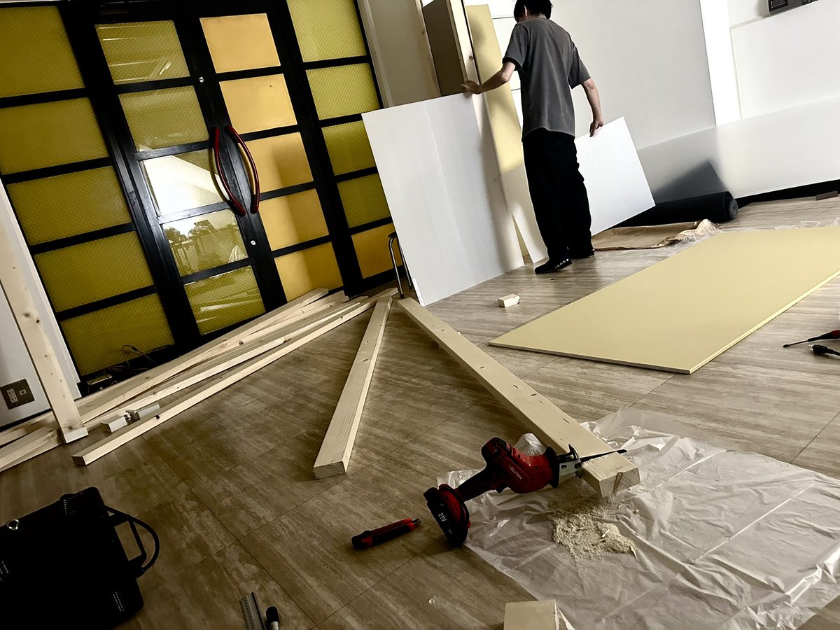 田崎 翔@blooverPro. 🚩ライブハウス作りました!! tweet media