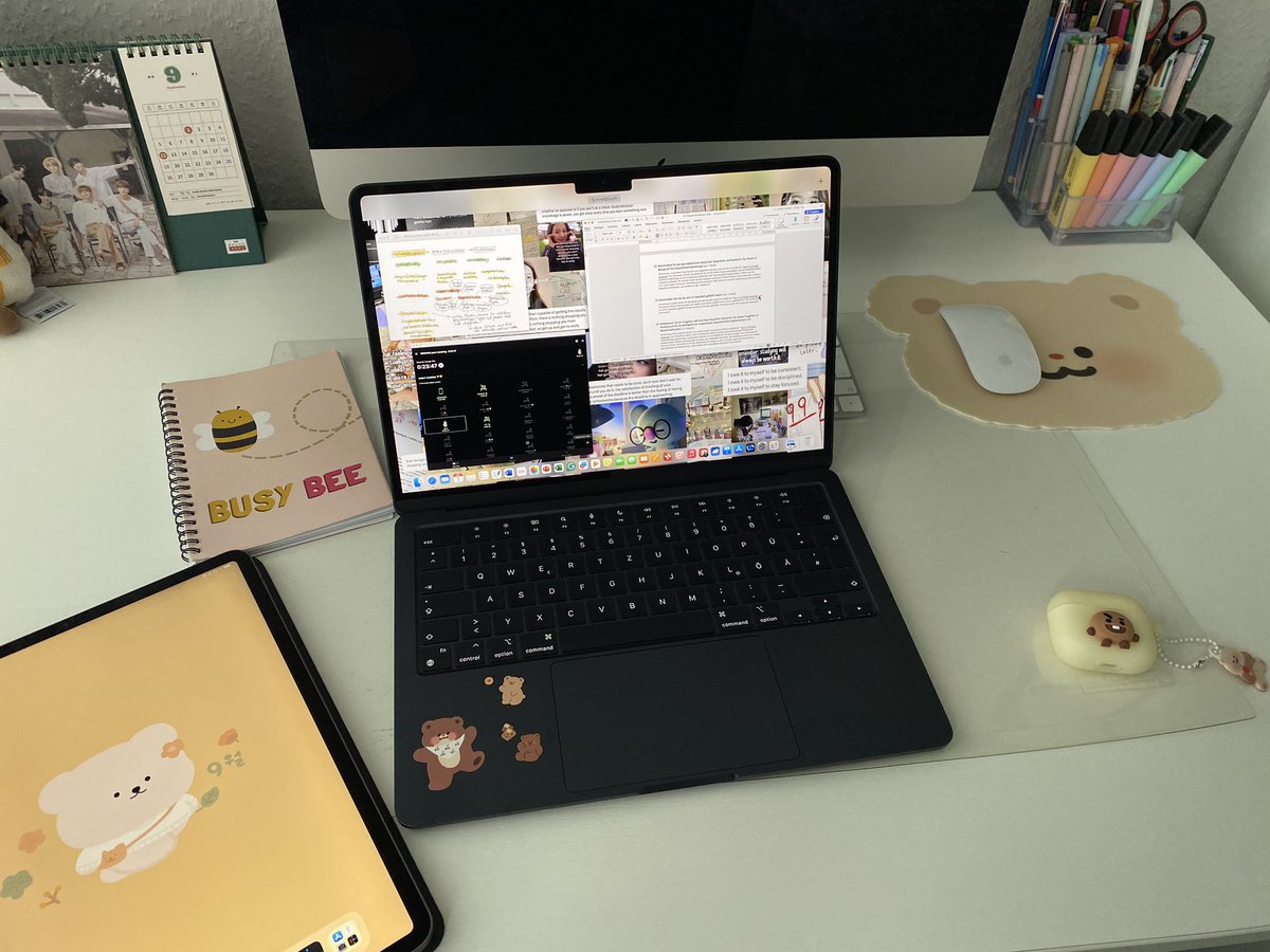 aprilsdiaries's tweet image. reminder to myself: start assignments the day they are assigned and not 6 hours before they‘re due 👩🏻💻🤒 #studytwt